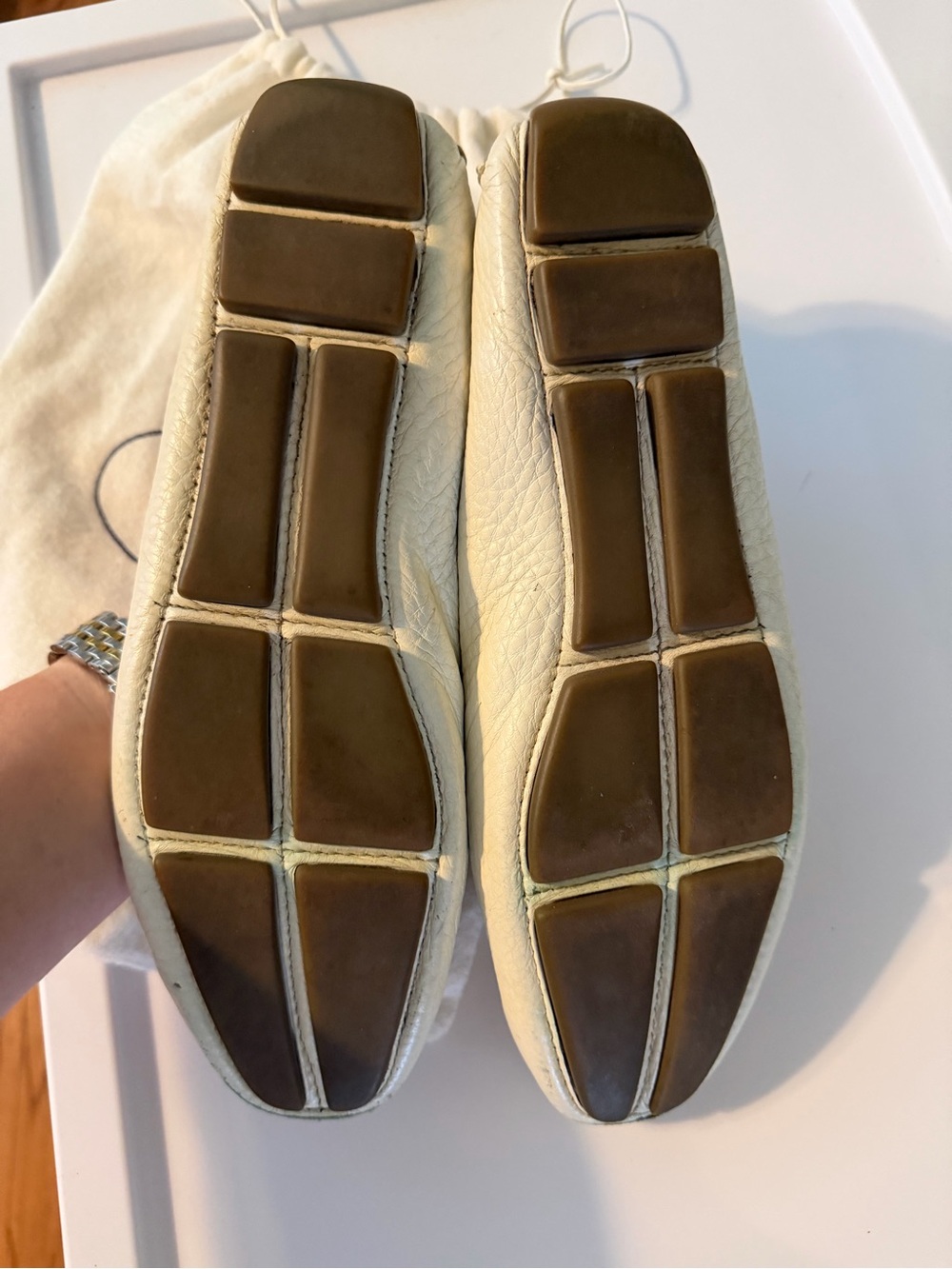 Vintage PRADA Cream Pebbled Leather Loafers with Gold Hardware, Size 39 (8.5) - Picture 9 of 11